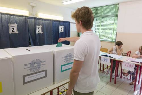 Referendum non decolla: a Milano vota il 16,5%