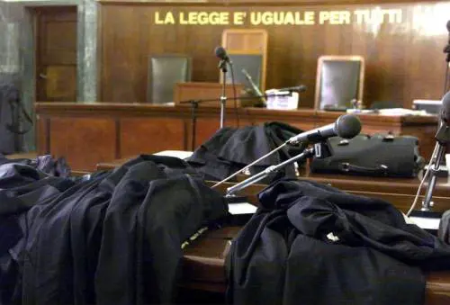 Un'aula di tribunale (foto di repertorio)