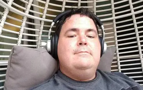 "L'intelligenza artificiale adesso è senziente". Scopre il pc pensante e Google lo fa fuori