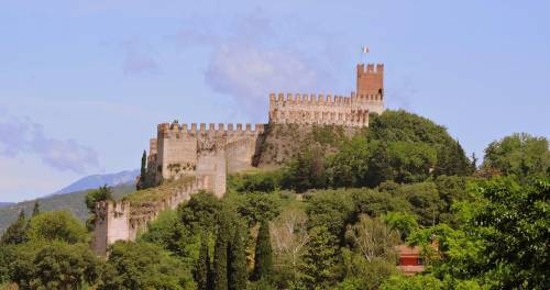 Castello di Soave, un viaggio nel Medioevo veronese