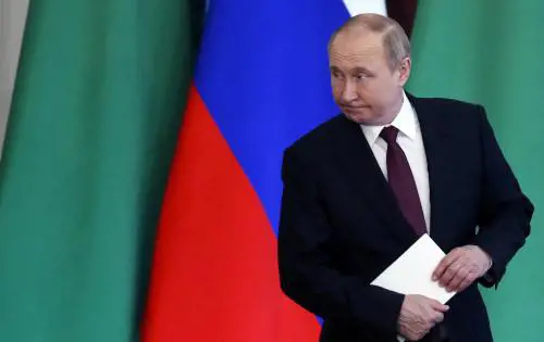 Quanto valgono i beni di Putin? La rivelazione di una mail
