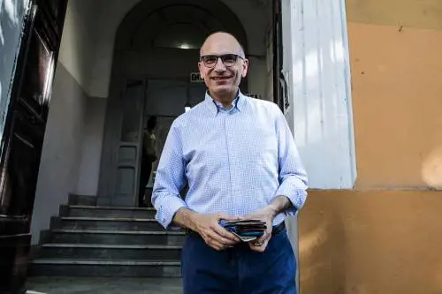 Il "non voto" vero alleato del Pd. Vincono se l'astensione vola