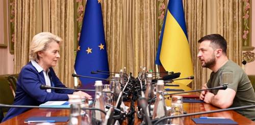Zelensky punta Bruxelles: ma la strada verso l'Ue è in salita