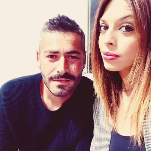 "Ho fatto un casino". La lite a letto, la brutale coltellata, poi la fuga