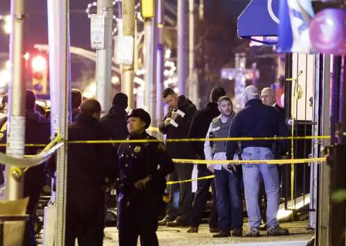 Paura durante il Moechella a Washington: spari al festival, morti due giovani