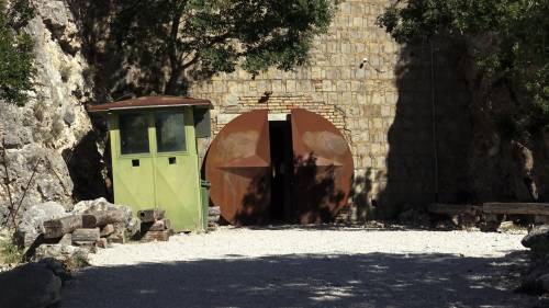 Viaggio nel bunker anti-atomico alle porte di Roma