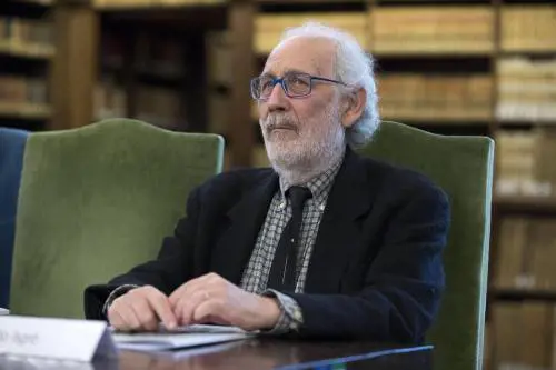 E Isgrò cancella Brescia. Per farcela ammirare meglio