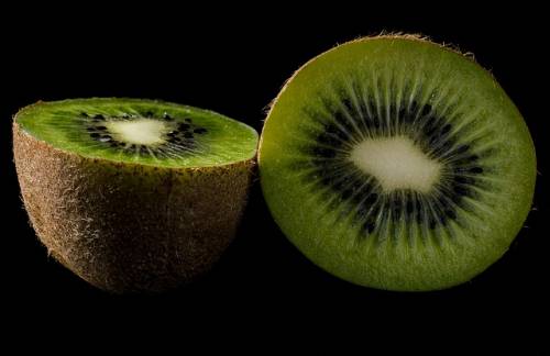 Kiwi, proprietà e benefici di questi frutti sorprendenti