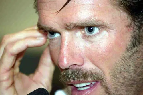 Lesioni e minacce all'ex. Condannato a 3 anni: maglia nera a Cipollini