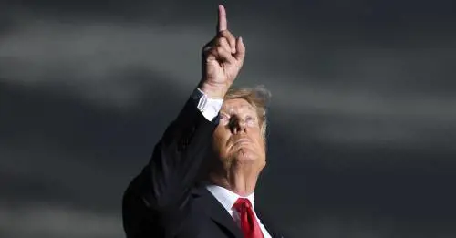 Pioggia di fuoco sul Donbass. Trump: "Con me in carica nessuna invasione russa"