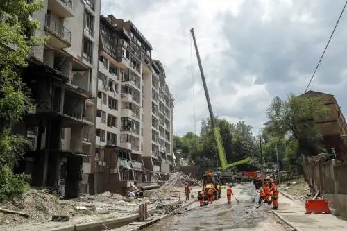 Dagli obici multati in A30 alle munizioni già finite. La logistica è un incubo