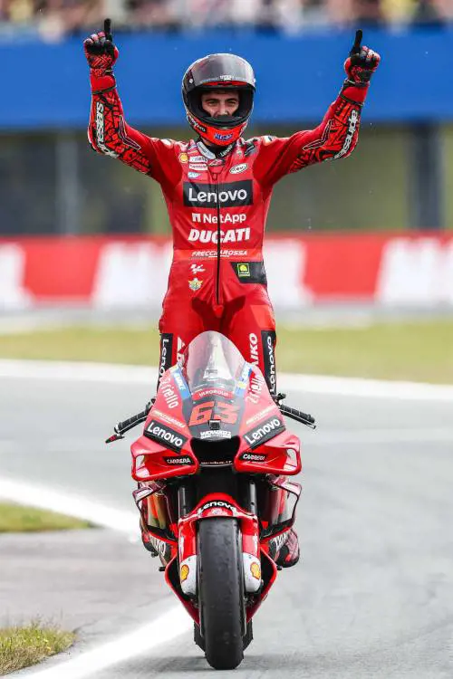 Due Ducati e due Aprilia. L'Italmoto ora è una potenza
