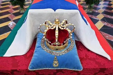 Pistoia in odore di cancel culture: "Il Liceo tolga il nome Amedeo di Savoia"