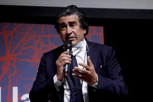 "Calenda? Una barzelletta... Tanto vale che torni nel Pd"