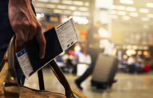 Viaggio in aereo. Oggetti immancabili nel bagaglio a mano