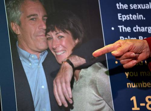 "Epstein non si è ucciso". La verità di Ghislaine Maxwell