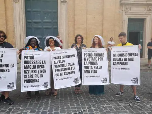 Ius scholae, il sospetto: "I genitori non potranno più essere espulsi"