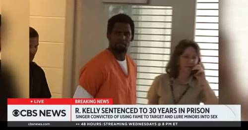 "Adescò minori". R. Kelly condannato a 30 anni