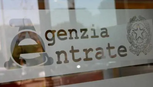 Gli hacker: "Riscatto in 5 giorni o diamo i dati delle Entrate". Sogei: "Nessun attacco"