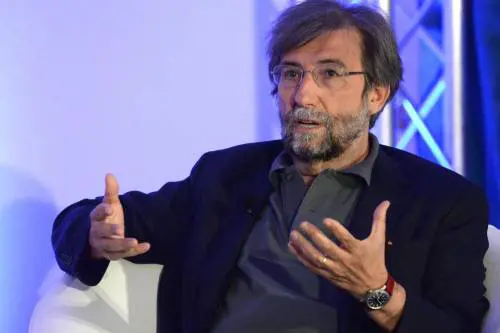 "Usano il capo dello Stato. Colpa di una politica vuota e priva di idee"