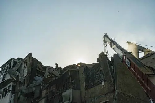 I russi avanzano nel Donbass. E Odessa torna nel mirino: 17 morti nei raid