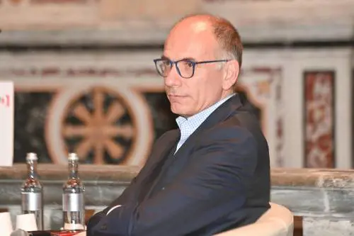 Letta abbandona i grillini. "Sì al dl Aiuti o è Sarajevo"