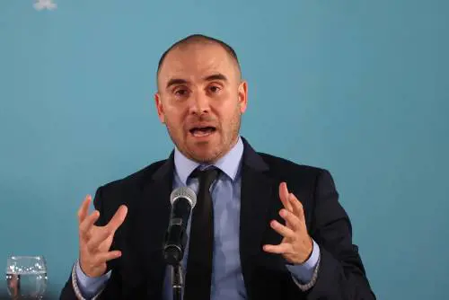 Guzmán sbatte la porta. L'Argentina è a rischio. Nuovo default in vista