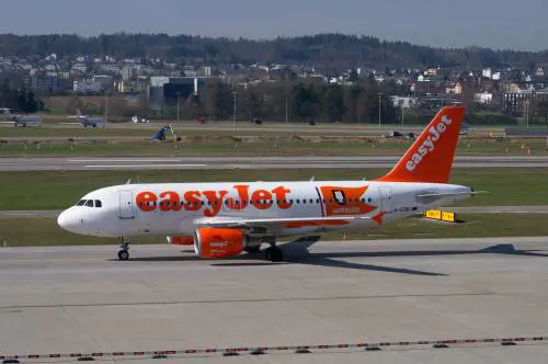 EasyJet cresce in Italia. E per Ita-Lufthansa spunta il golden power