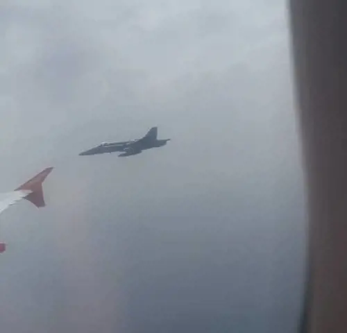 Allarme bomba nei cieli, si alzano i jet militari: ma era una bufala