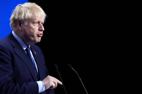 Terremoto nel governo di Johnson: lasciano due ministri di peso
