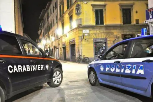 Moldavo aggredisce la moglie e poi accoltella a morte l’uomo che la difende