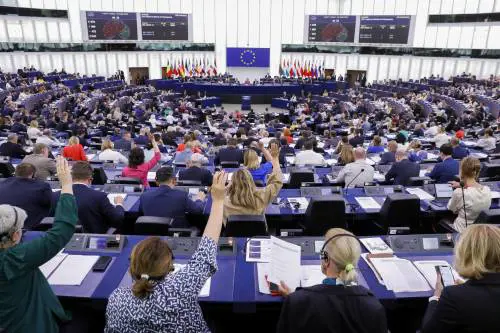 Dal Parlamento Ue ok alle case "green". L'Italia non ci sta: "È una patrimoniale"