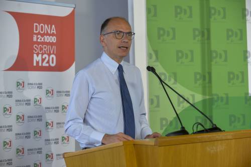 Letta festeggia per la caduta di BoJo. Ma la Meloni attacca il Dem: "Pietoso"
