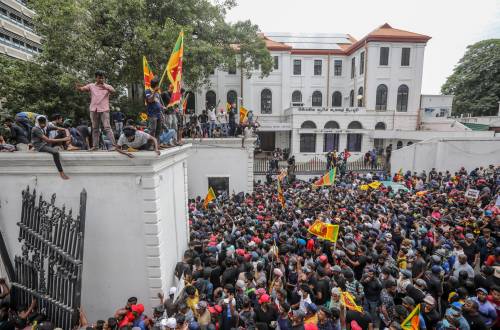 L'ombra straniera dietro alle proteste: cosa succede davvero in Asia