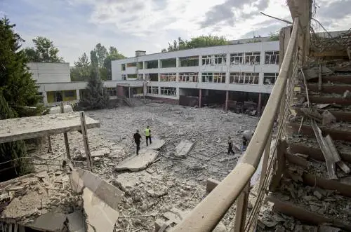 Mosca rilancia l'offensiva. "Andremo oltre il Donbass". Kiev: "Più sanzioni e armi"