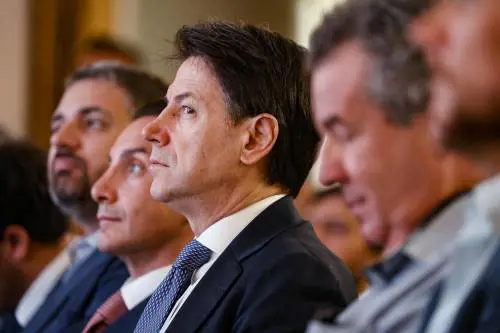 Parte la sfida del M5S: non vota il Dl Aiuti. Ora che succede?