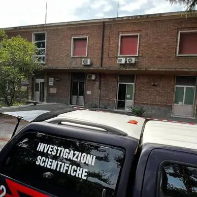 "Una pozza di sangue". L'orrore del cadavere nell'area dismessa di Bologna