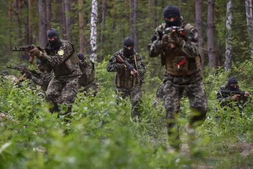 Putin firma la leva di primavera: reclutati 150 mila uomini. E Kiev frena sulle elezioni | La diretta