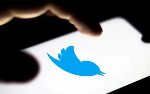 Twitter fa causa a Musk per obbligarlo a comprare