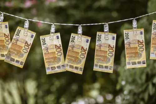 Bonus 200 euro per gli autonomi: come presentare la domanda