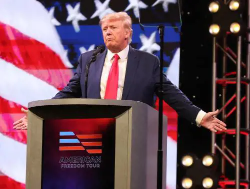 Ora Murdoch scarica Trump. Ma lui: "Sono perseguitato"