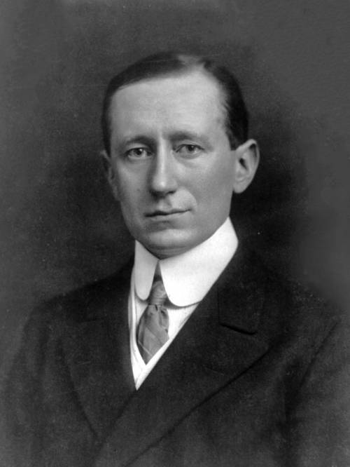 Inventore, imprenditore, star Marconi, padre del "wireless"