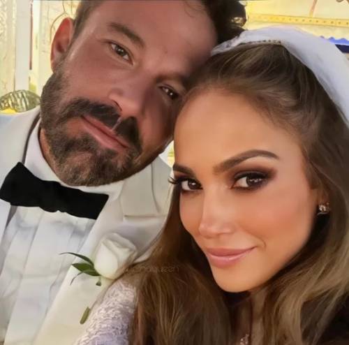 Jennifer Lopez e Ben Affleck si sono sposati a Las Vegas