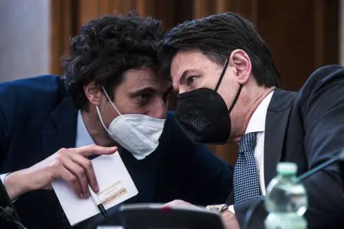 Quei 30 grillini pronti a staccarsi. "Ci affidiamo al miracolo di Berlusconi"