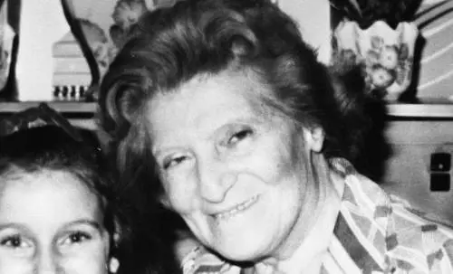 "Mi caccerete solo da morta": chi ha ucciso la pianista?