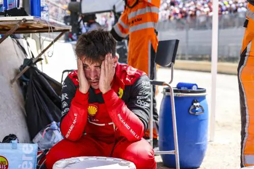 Il sogno di Leclerc rimbalza contro un muro di gomme