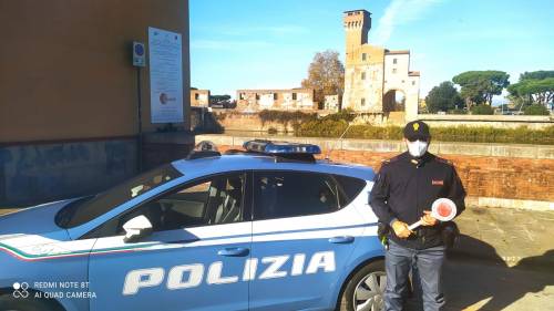 Una volante della polizia a Pisa