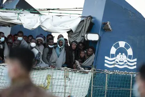 "Con quei soldi...". Ora le Ong si vogliono sostituire a Frontex