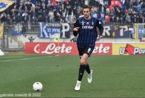 Il primo italiano che va a giocare nell'Ajax: è Lorenzo Lucca
