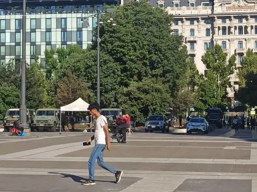 Arriva Salvini? Sala bonifica la stazione Centrale